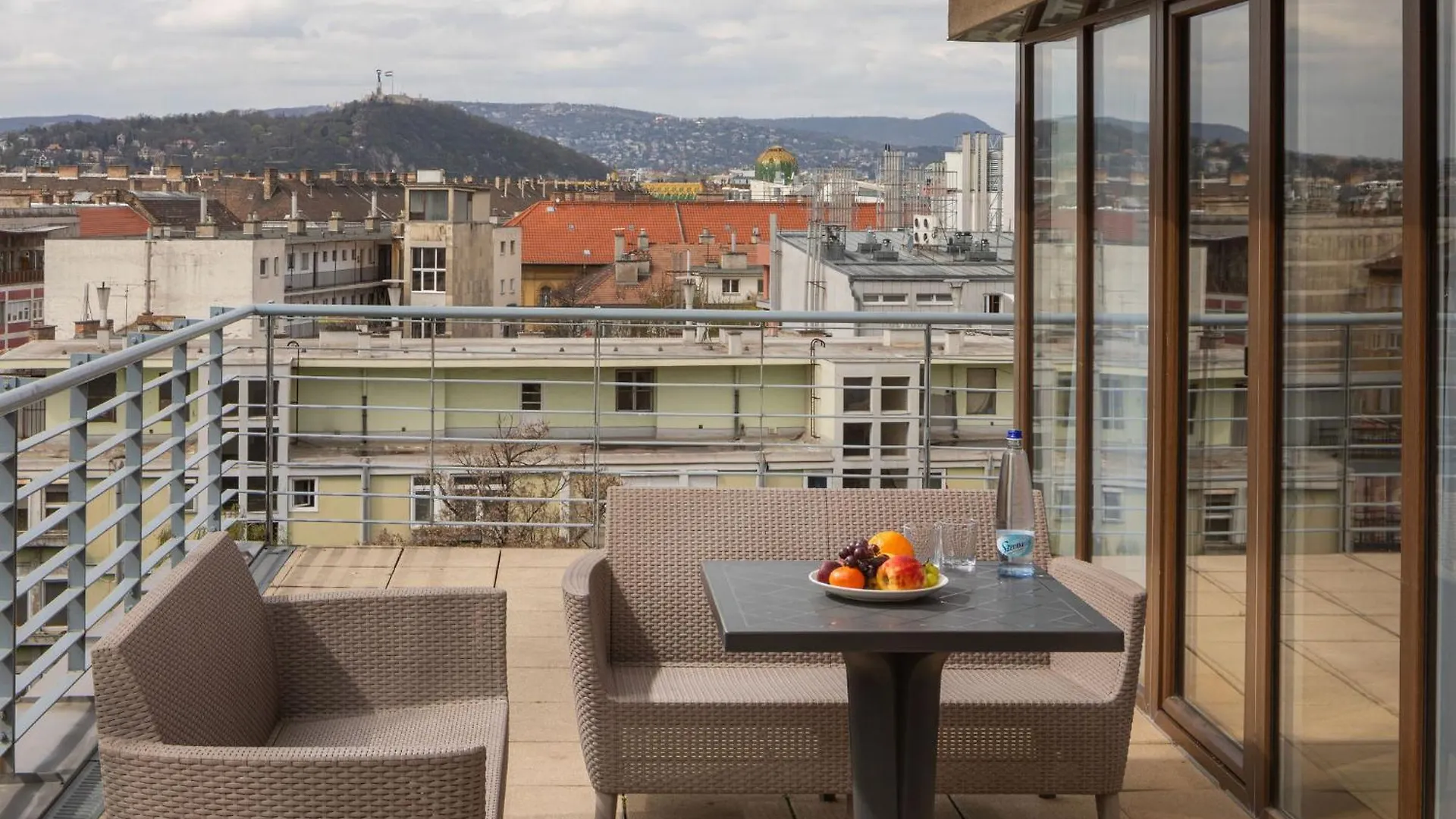 Escala Hotel & Suites Budapesta 4*,  Ungaria